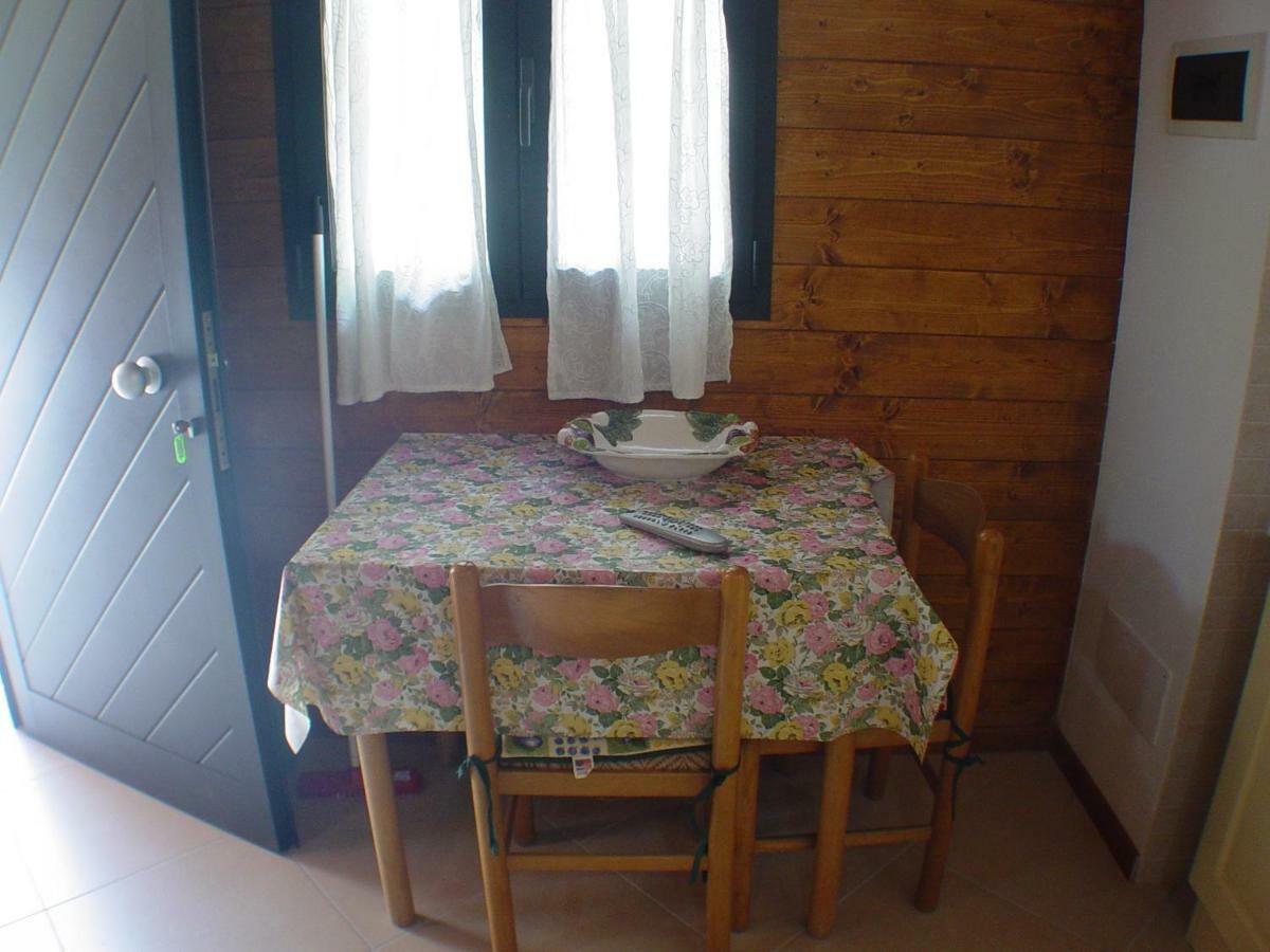 Camping Luni 马里纳迪马萨 外观 照片